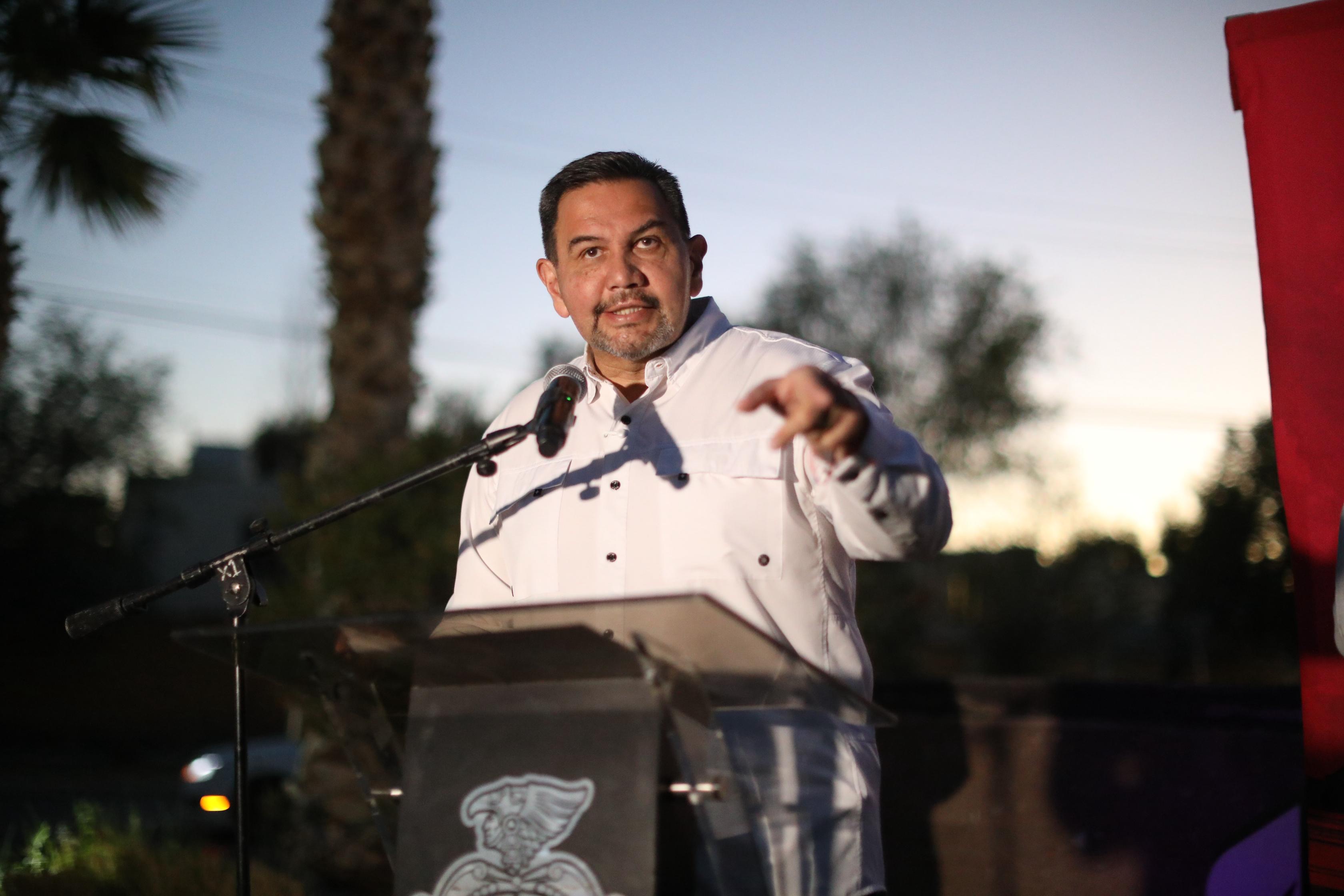 LUMINARIAS EN 3 FRACCIONAMIENTOS