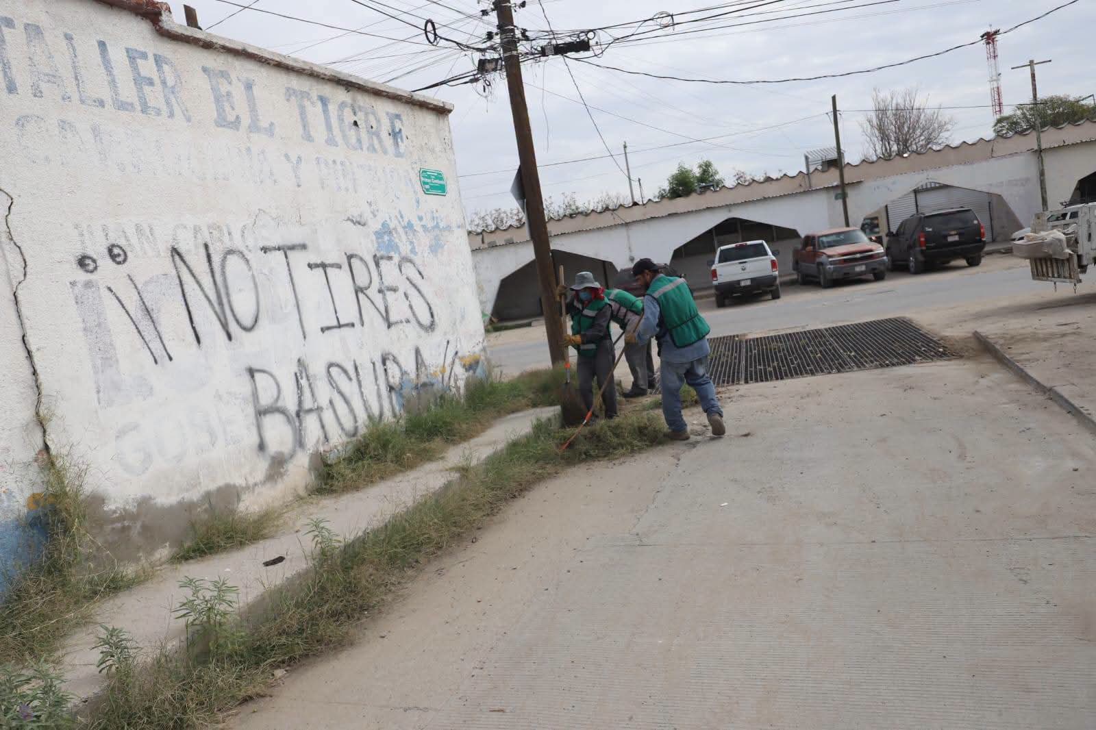 GOBIERNO MUNICIPAL LIMPIÓ LAS ALCANTARILLAS